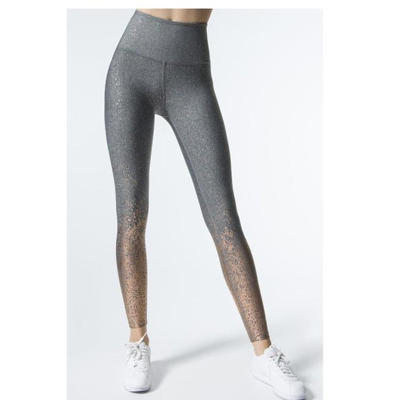 Beyond Yoga Alloy Ombre Speckled Shimmer Midi Leggings - Picture 2 of 8
